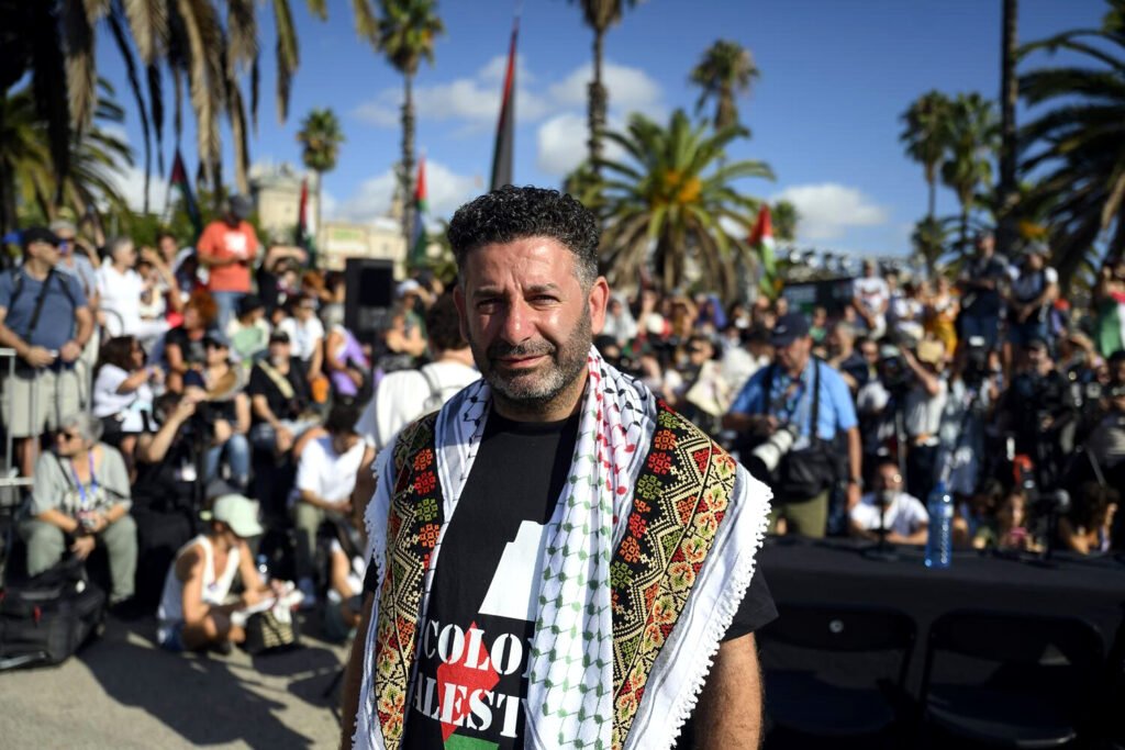 Saif Abu Keshek, uno de los organizadores de la Flotilla Global Sumud, fue torturado durante su captura por parte de Israel.