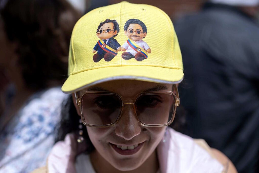 Seguidora del Pacto Histórico el día de la segunda vuelta de las elecciones en Colombia.