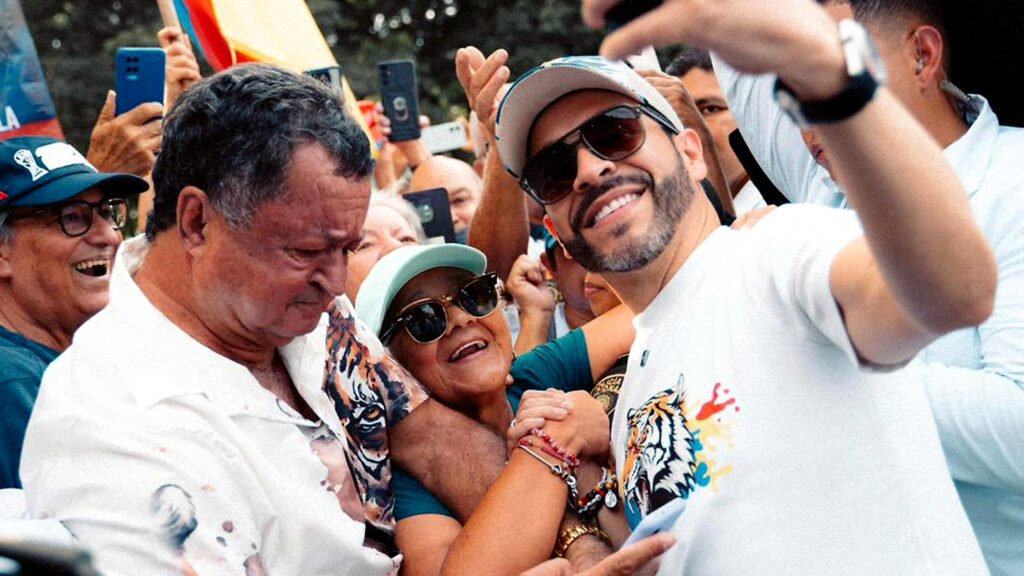 Una imagen del candidato De la Espriella durante la campaña electoral.