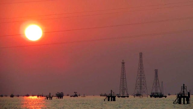Instalaciones para la extracción de petróleo en Venezuela.