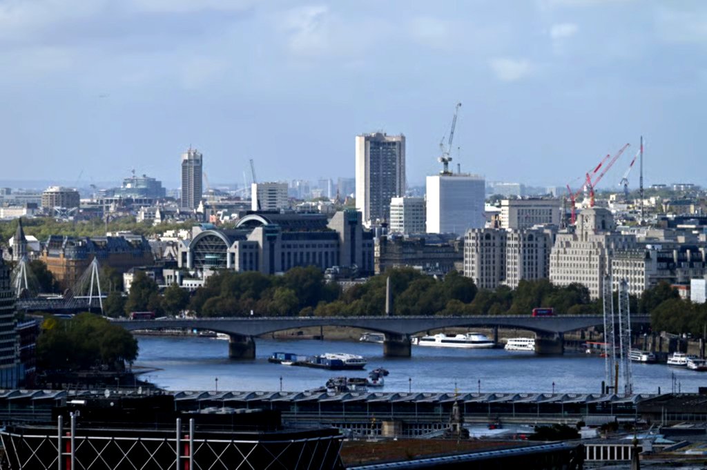 Estación de Charing Cross en Londres, cuyo andén en desuso fue transformado esta semana para crear un puesto de mando subterráneo en Estonia, que alberga una formación ofensiva de la OTAN liderada por el Reino Unido. | John Keeble.