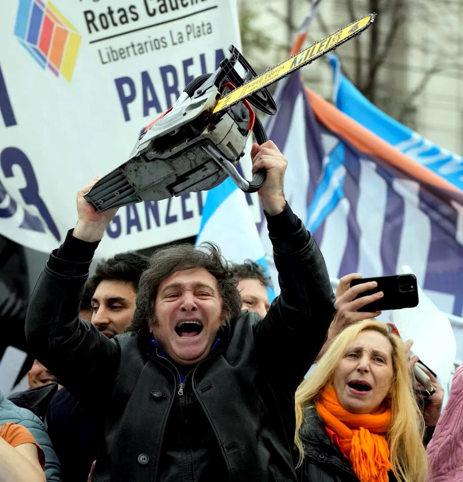 Javier Milei, una motosierra contra la educación y la cultura.