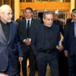 Mohammad Bagher Ghalibaf, a la izquierda, junto a Abbas Araghchi, en el centro, viajaron a Suiza en junio para una segunda reunión presencial con el vicepresidente J. D. Vance y la delegación estadounidense.