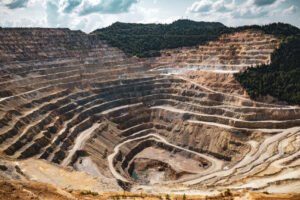 Nadie pone en duda la relevancia económica, política y ecosocial de la minería metálica, convertida en uno de los principales fenómenos de disputa global.