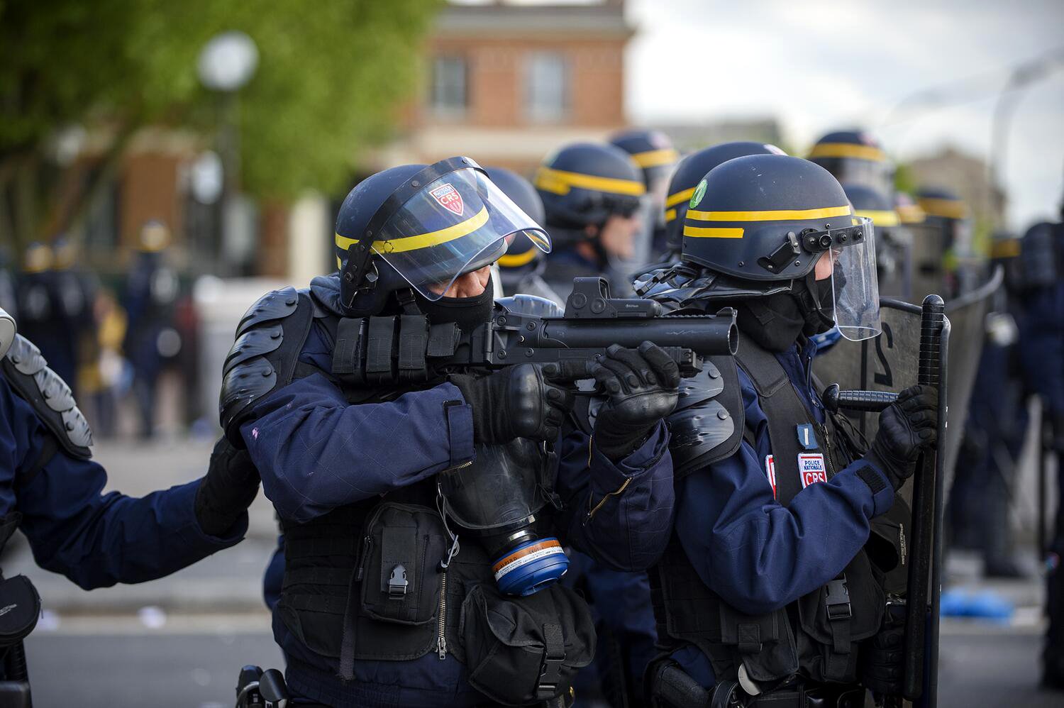 Francia se dispone a dar una “licencia para matar” a sus fuerzas del orden