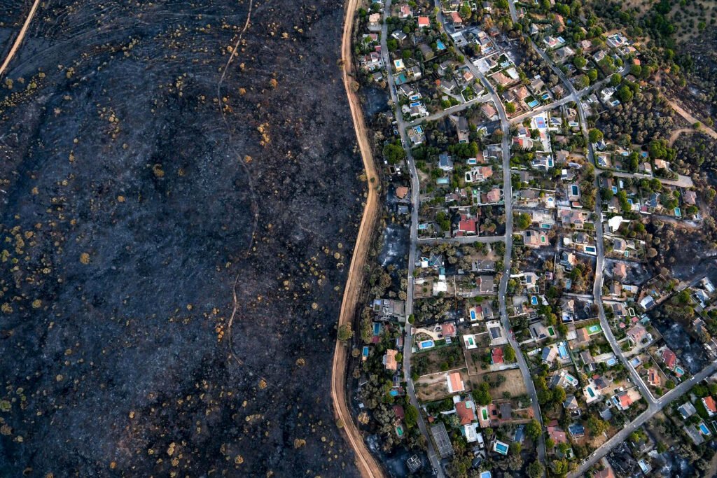 Los recientes incendios forestales en el centro de España han provocado graves daños medioambientales y materiales debido a la falta de prevención en las zonas afectadas. Pedro Armestre.