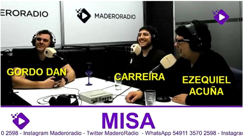 Captura de un vídeo en el que se ve a Gordo Dan con los fundadores de la Derecha Diario, Juan Pablo Carreira y Ezequiel Acuña, en la radio de Cerimedo, Madero Media Group.
