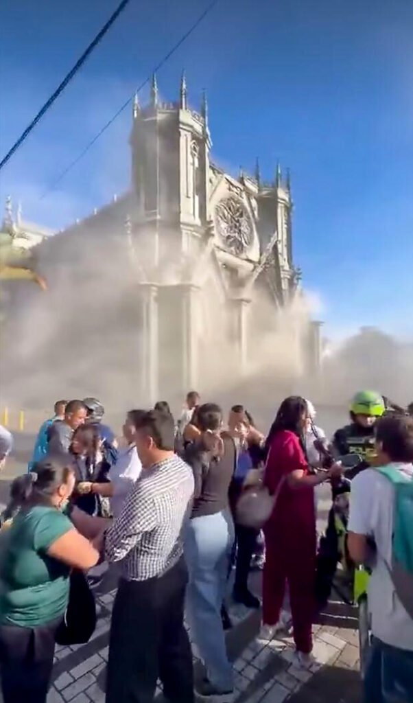 Colombia legitima la ocupación israelí de los Altos del Golan tras sufrir 224 víctimas en un terremoto.