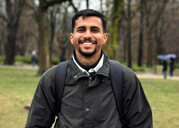 Tarek Al Faraa obtuvo una beca de máster en la Universidad de Turín, Italia.