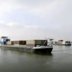 Transporte marítimo varado en el estrecho de Ormuz, debido a la guerra iniciada por Israel y los Estados Unidos.