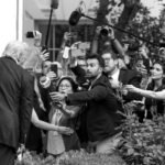 Trump atendiendo a los medios de comunicación en la Casa Blanca en julio de 2025.