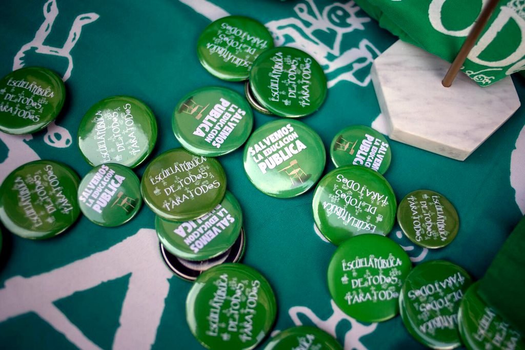 Chapas por la educación pública. Fotografía de David Canales.