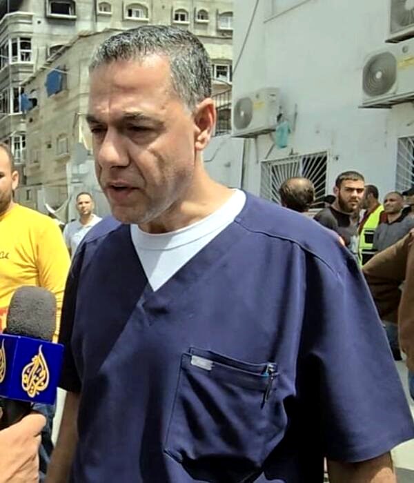 El doctor Hussam Abu Safiya, director del hospital Kamal Adwan en el norte de Gaza