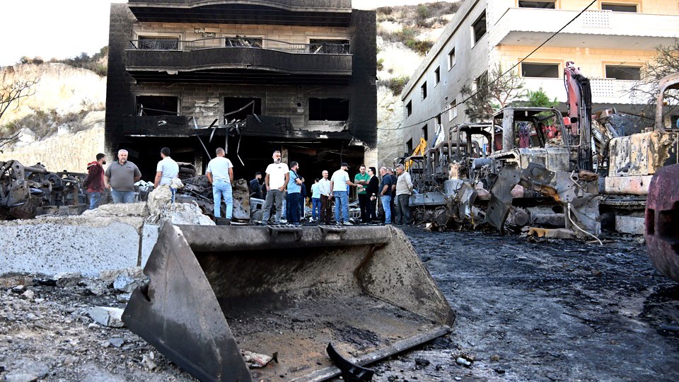 El ejército israelí violó el alto el fuego al lanzar más de diez ataques aéreos contra la ciudad de al-Musaylih, en el sur del Líbano.
