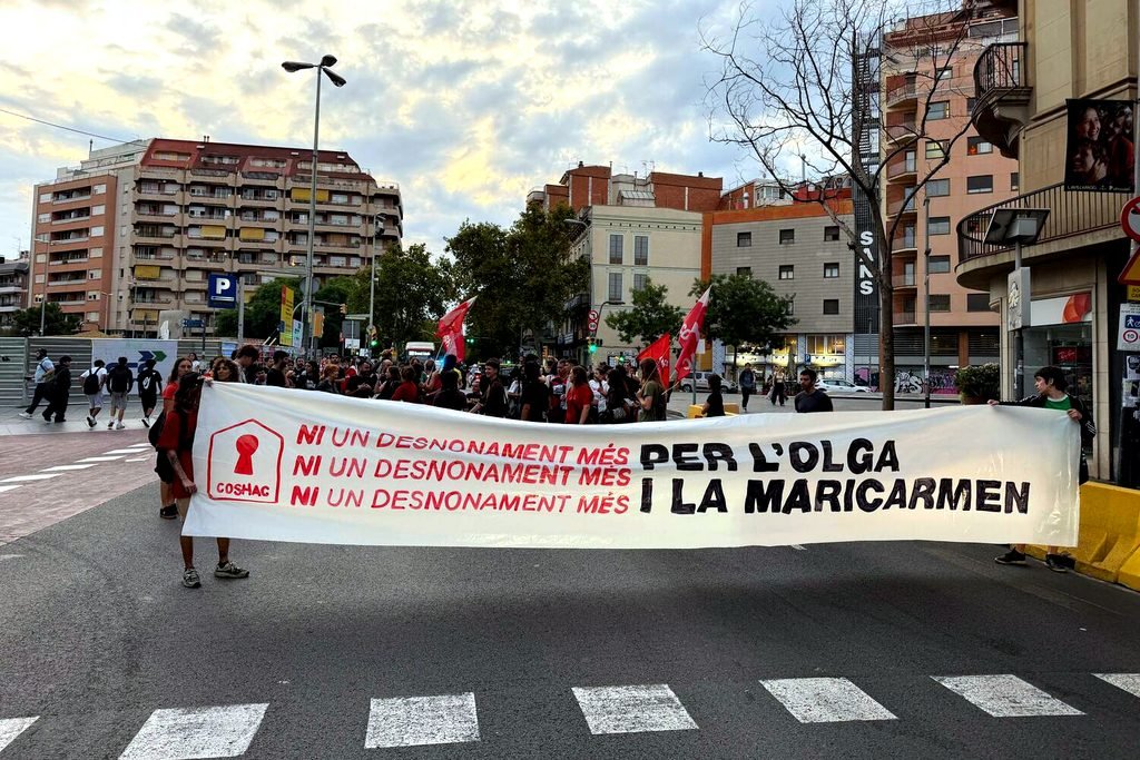 El movimiento por la vivienda catalán presiona a Sánchez con protestas y una manifestación.