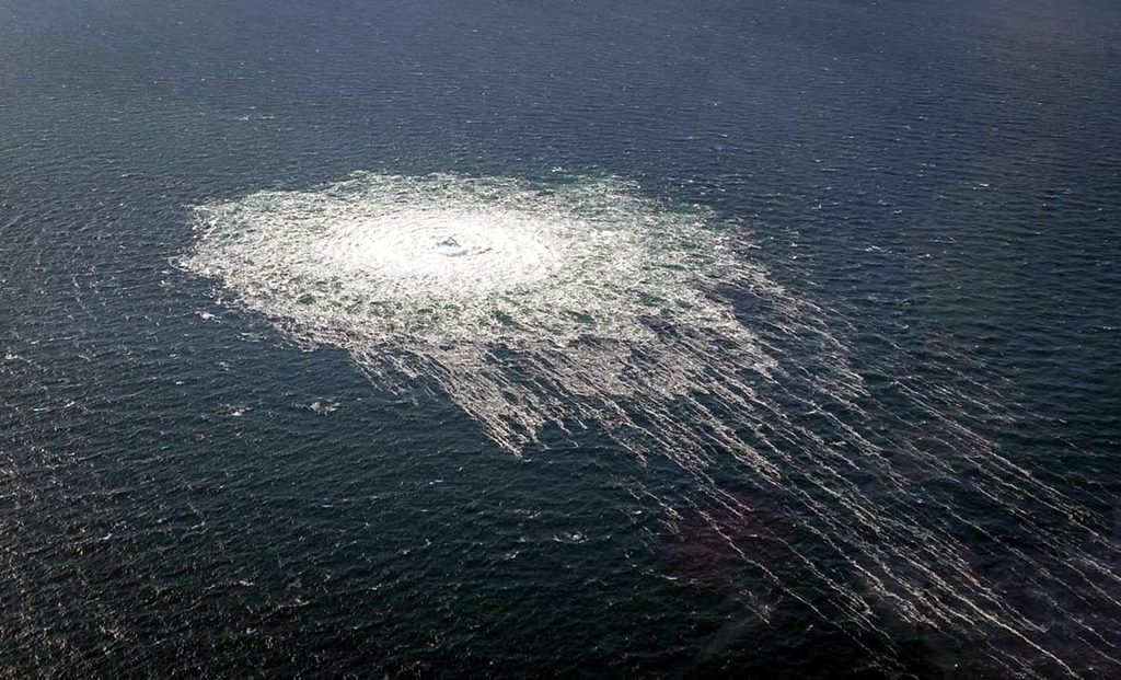 Fuga de gas en Nord Stream 2 vista desde un caza de la Fuerza Aérea Danesa.