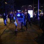 La Policía ha cargado contra los manifestantes que han cortado la Castellana. Fotografía de Dani Gago.