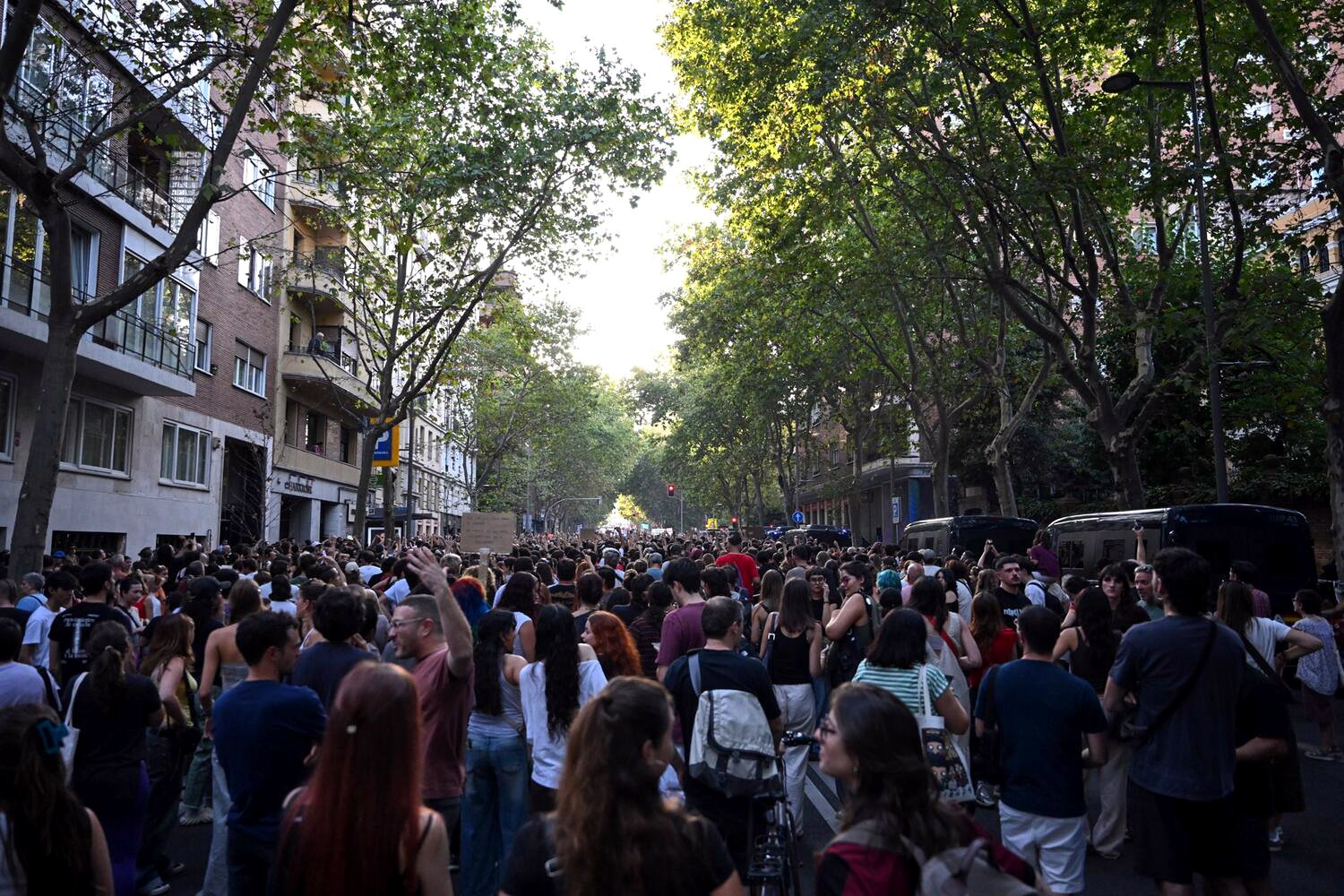 Miles de personas salen a la calle para señalar la responsabilidad del Gobierno en el desahucio de Maricarmen
