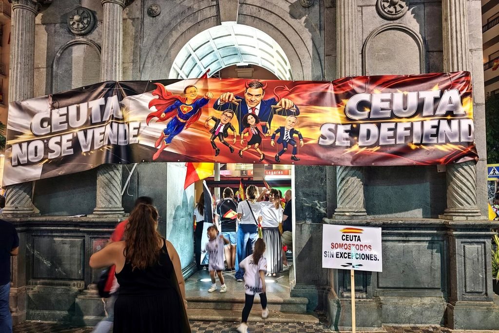 Propaganda ultraderechista en Ceuta. Fotografía de Queralt Castillo Cerezuela.