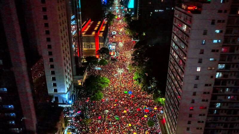 Decenas de miles de personas han celebrado la victoria de Da Silva en las calles de São Paulo.