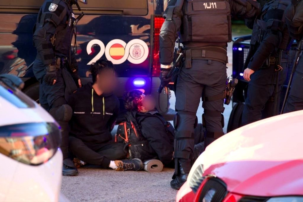 Dos personas detenidas tras los piquetes en la Complutense.