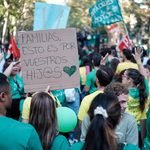 Madrid se pintó de verde y amarillo durante la manifestación por la educación pública este miércoles 14 de octubre. Manuel del Valle.