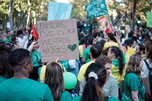 Madrid se pintó de verde y amarillo durante la manifestación por la educación pública este miércoles 14 de octubre. Manuel del Valle.