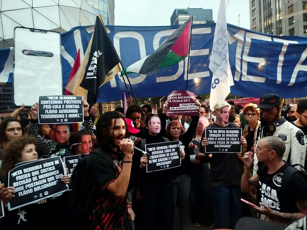 Manifestación contra los tecnoligarcas en Sao Paulo.