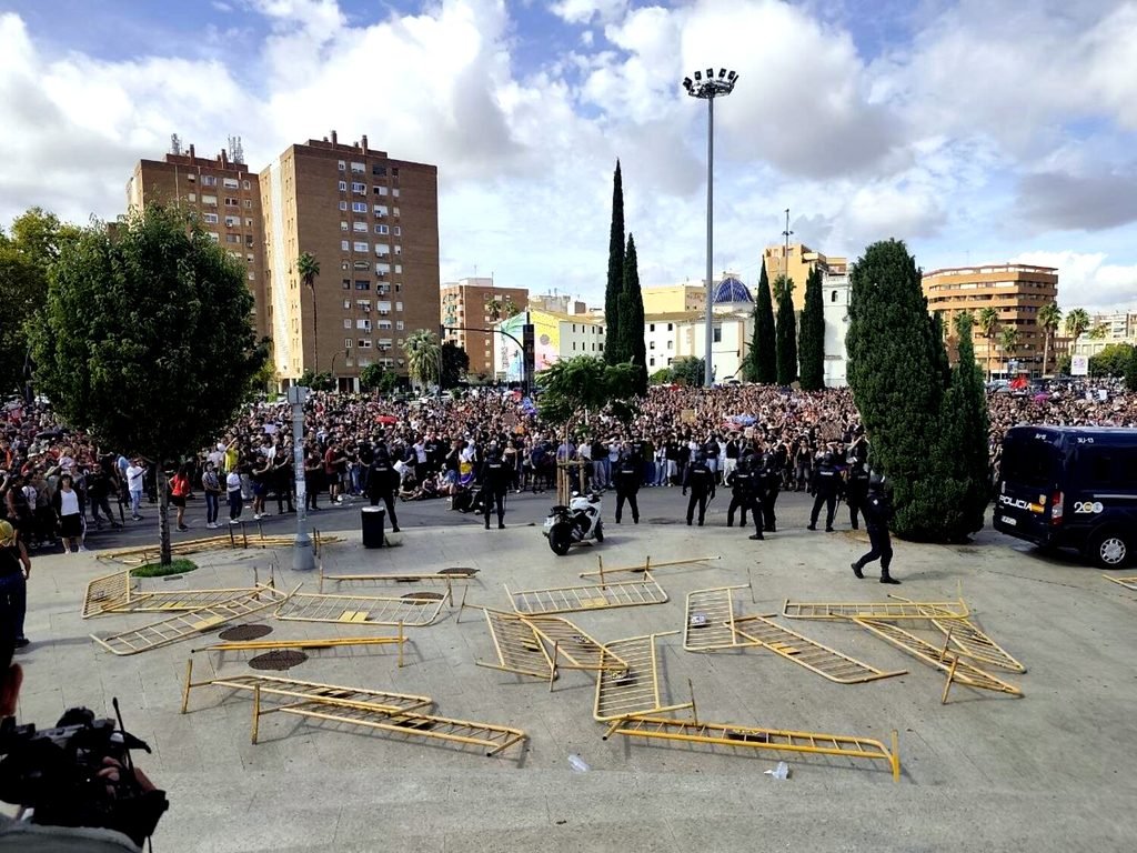 Manifestación por la vivienda en València.