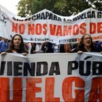 Manifestantes por la vivienda en Madrid, el 3 de octubre.