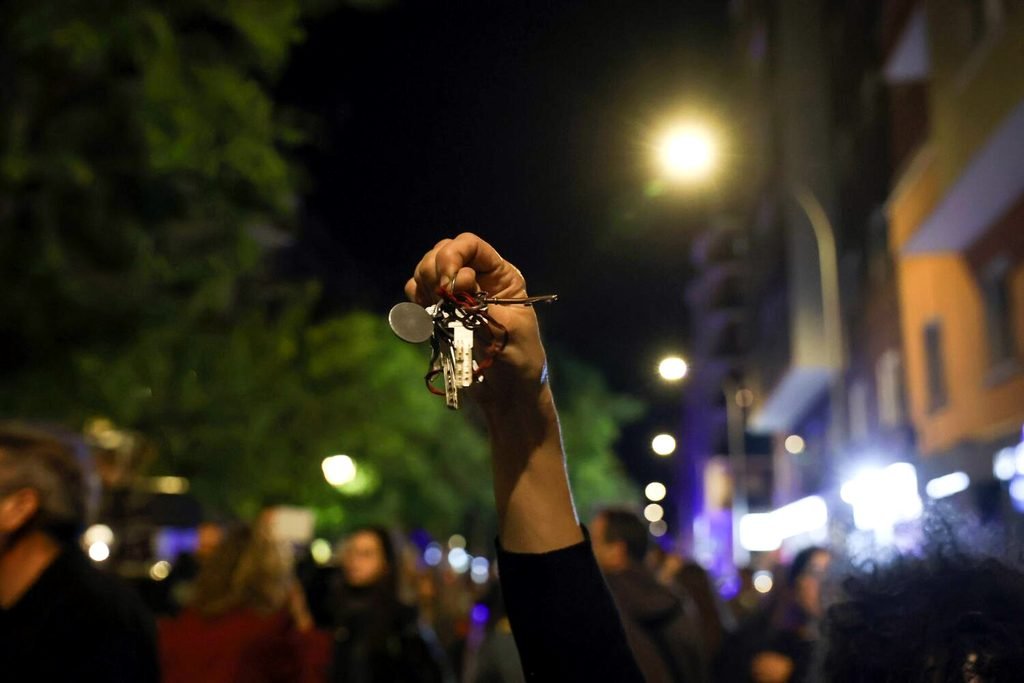 Momento de la marcha homenaje de Maricarmen el 8 de octubre en Madrid. Fotografía de David F. Sabadell.